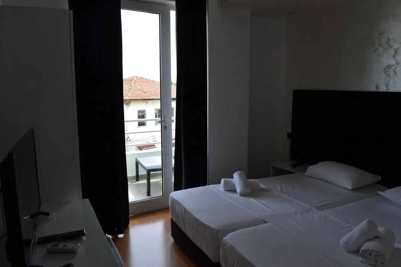 ***  Diamond Hotel Sarande Albania