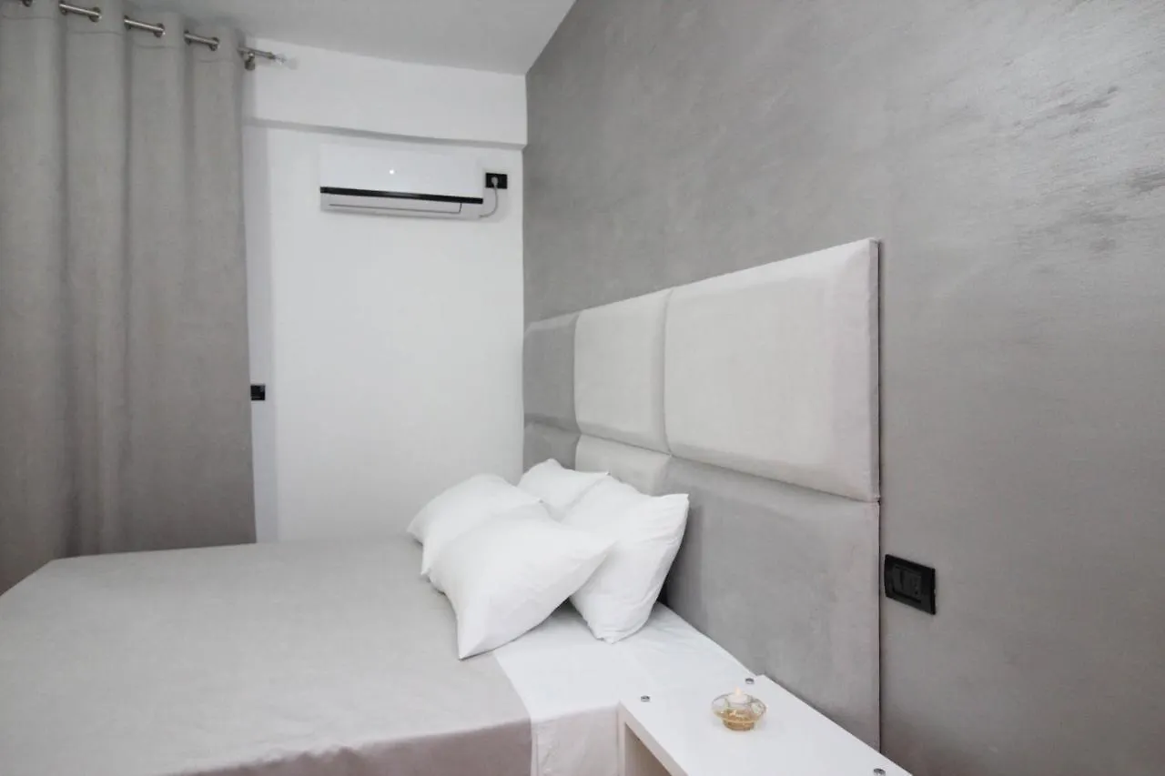 Diamond Hotel Sarande