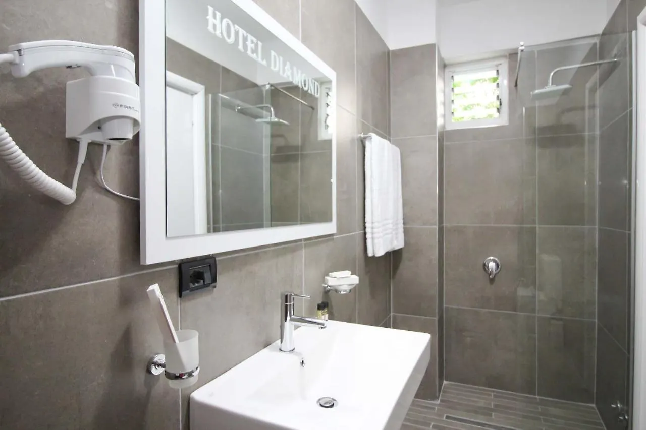 Diamond Hotel Sarande 3*,  Albania